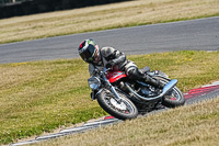 cadwell-park;cadwell-park-photographs;cadwell-trackday-photographs;enduro-digital-images;event-digital-images;eventdigitalimages;peter-wileman-photography;racing-digital-images;trackday-digital-images;trackday-photos